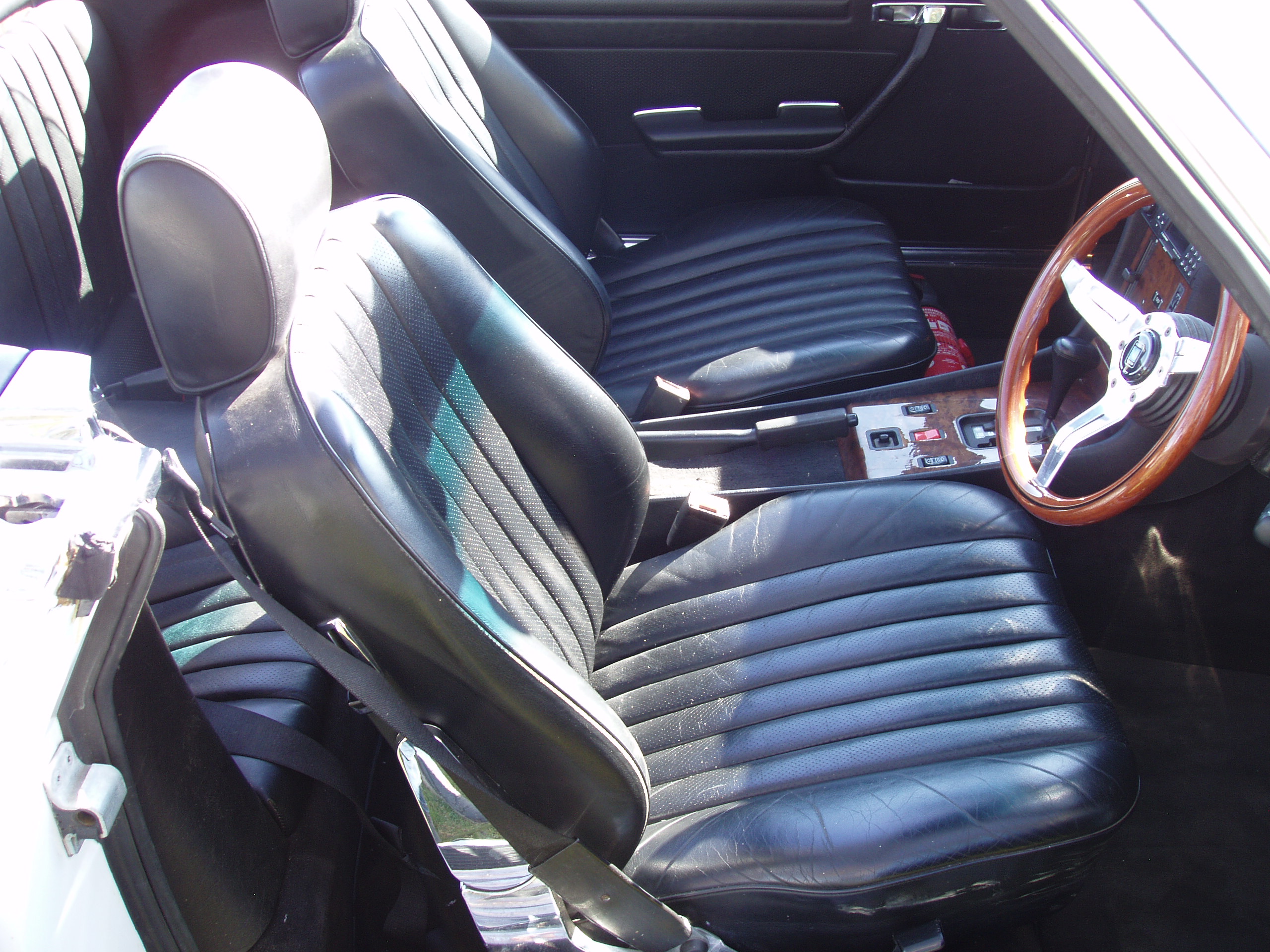 Mercedes Benz 420SL - Image 26