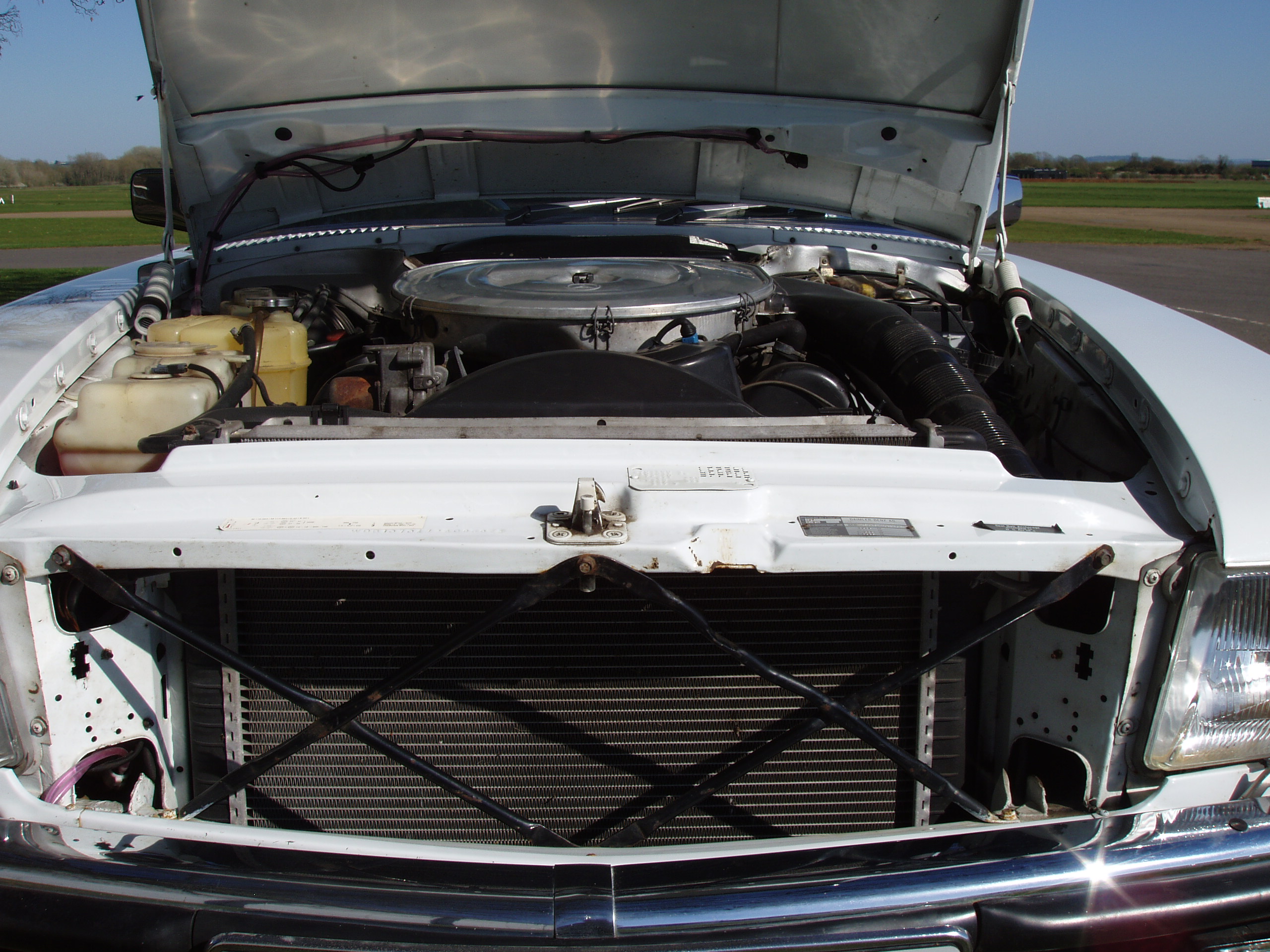 Mercedes Benz 420SL - Image 34