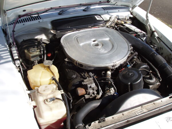 Mercedes Benz 420SL - Image 36