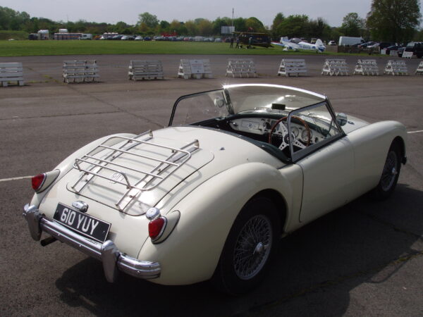 MG A Roadster - Image 13
